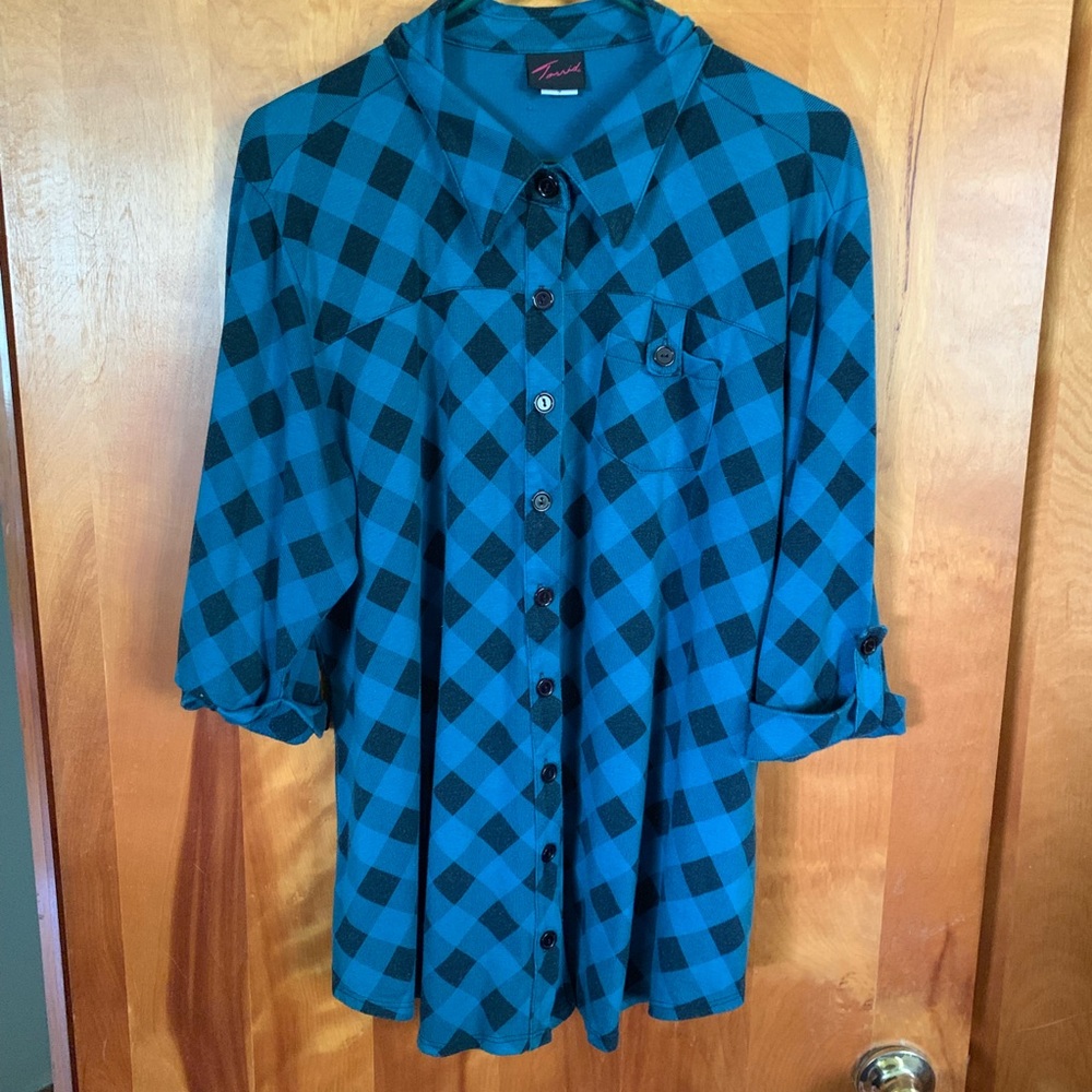Torrid Plaid Button Shirt Size 2
